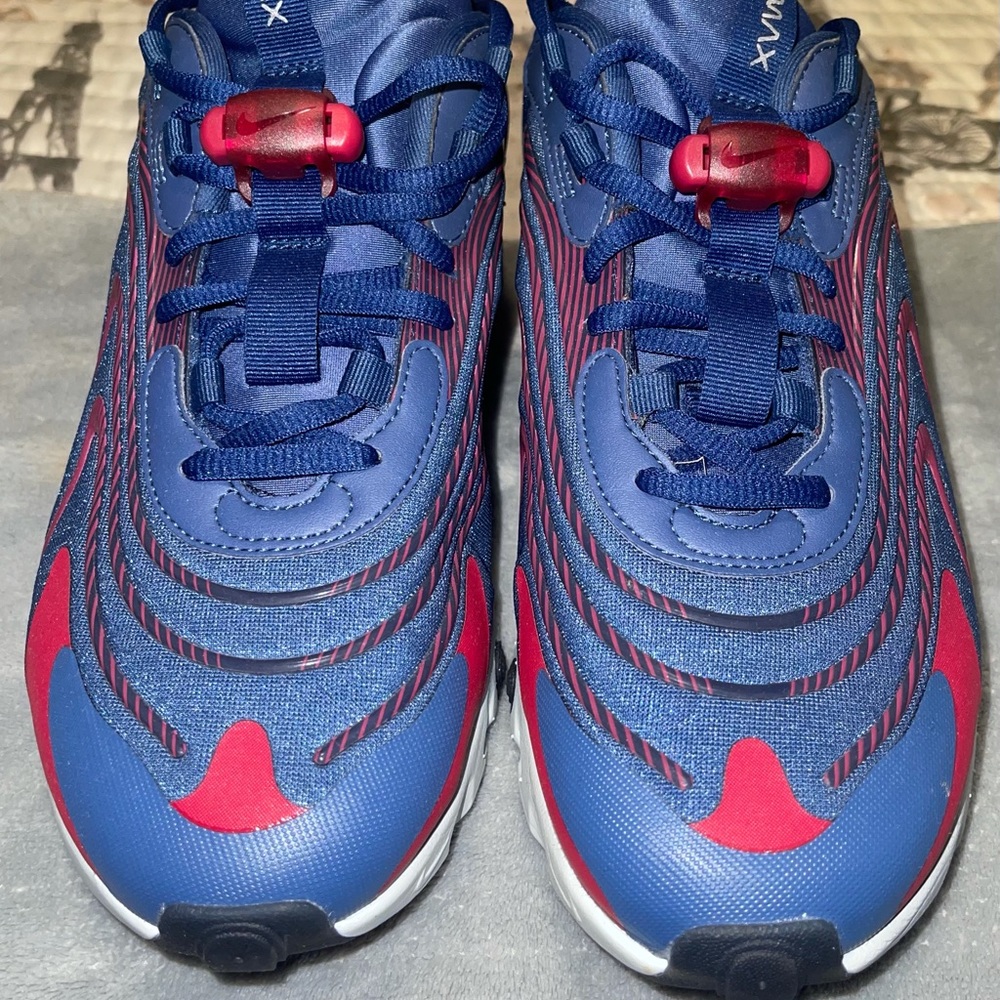 Nike 270 React